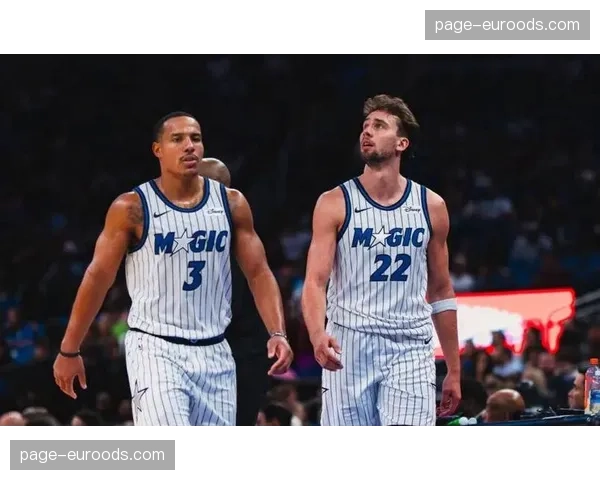 魔术客场对阵国王半场54比49领先贝恩三分5中4 魔术客场对阵国王半场54比49领先贝恩三分5中4